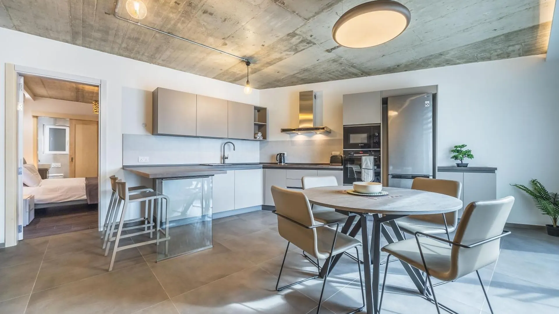 Brand New Home Close To All Amenities. An Exceptionally Chic Get-Away! Ta Xbiex Apartamento